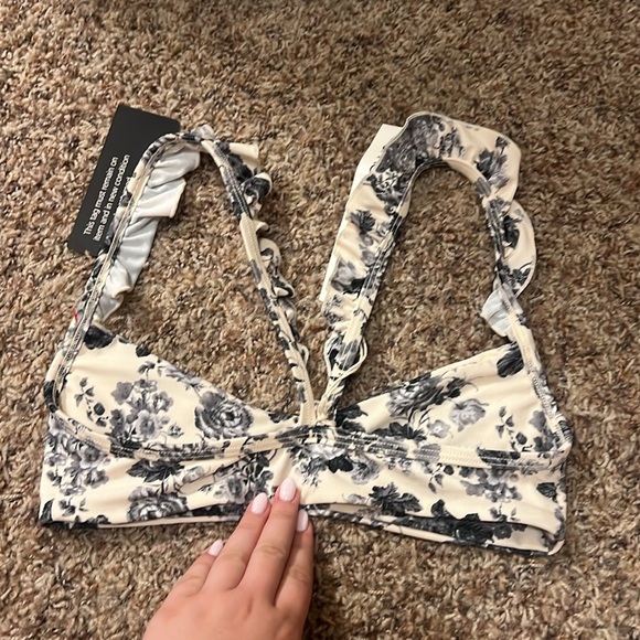 Boys + Arrows Wilma the Wreck Top in Smoked‎ Roses - Picture 6 of 7